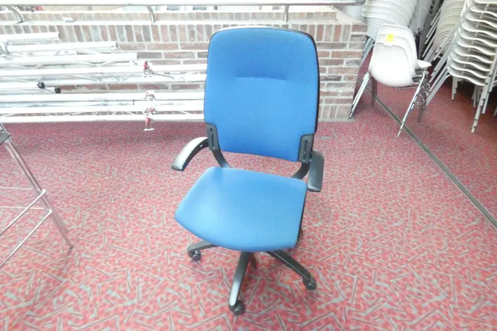 Bürostuhl